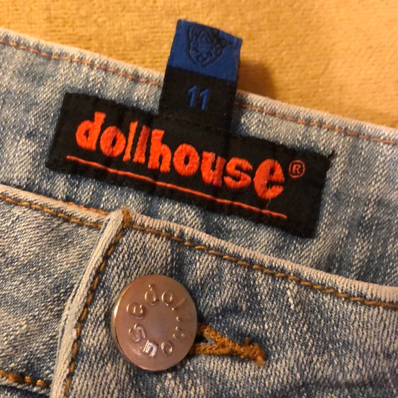 DOLLHOUSE jean shorts - Picture 2 of 3